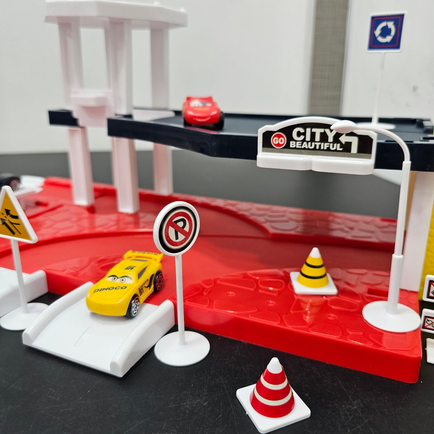 Driven to Win – Cars Parking Lot Playset with 4 Cars, Gas Station & Service Station | Bacha Toys