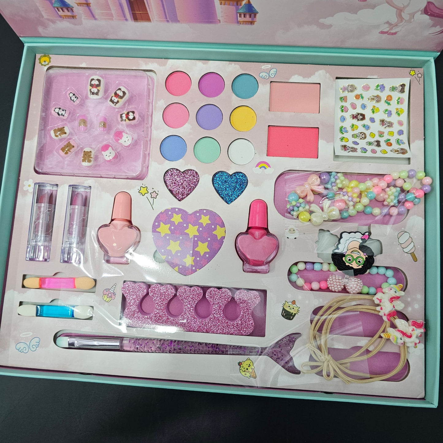 Fantastic Castle Makeup Kit – Magical Beauty Play for Kids - Bacha Toys