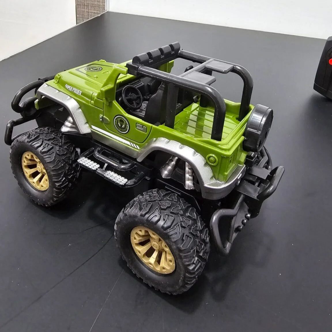 Military R.C. Car – Remote Control Series | Bacha Toys
