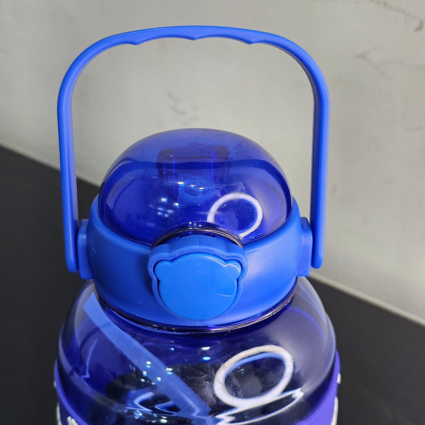 700ml Water Bottle – Durable & Everyday Hydration