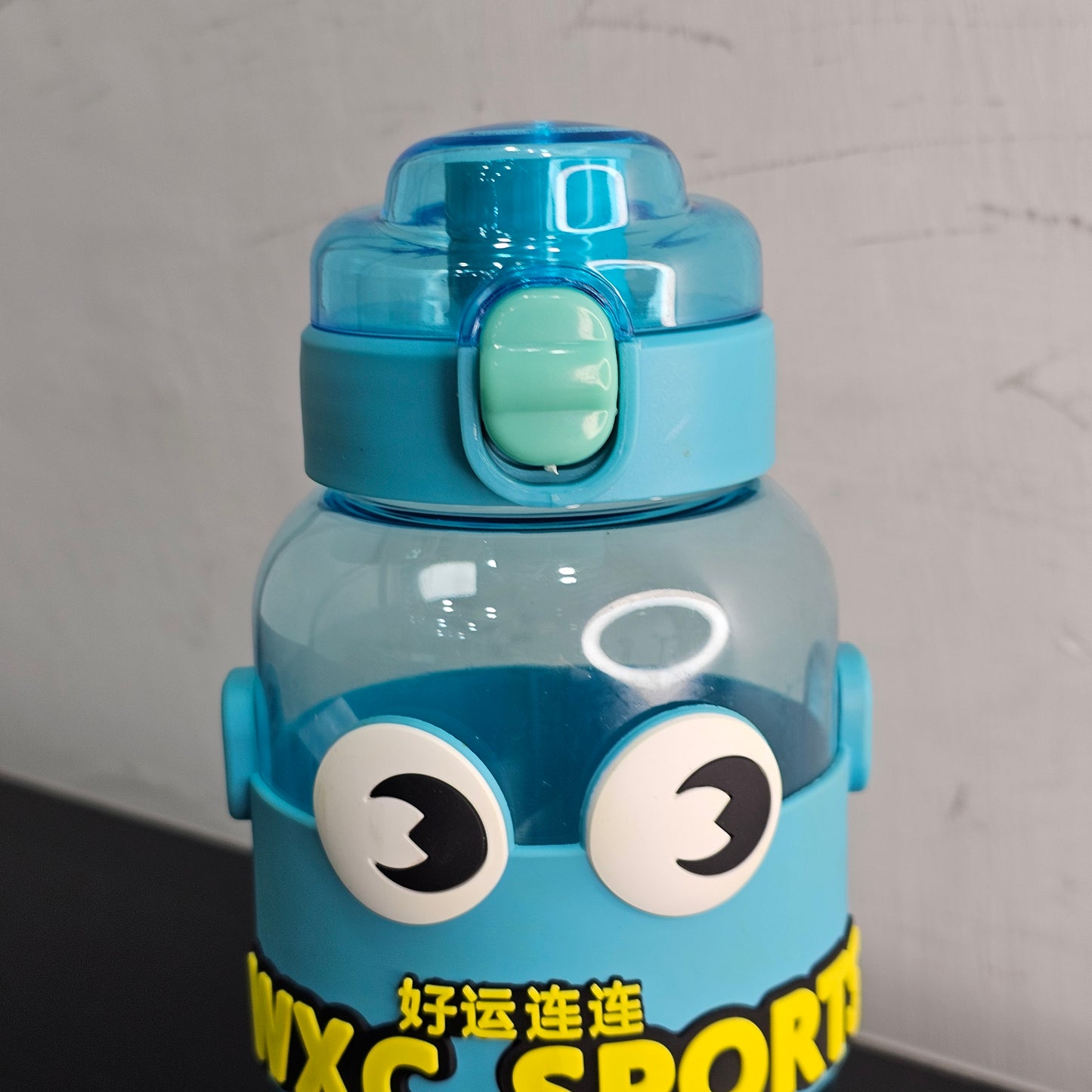 550ml Water Bottle – Lightweight & Durable Everyday Use