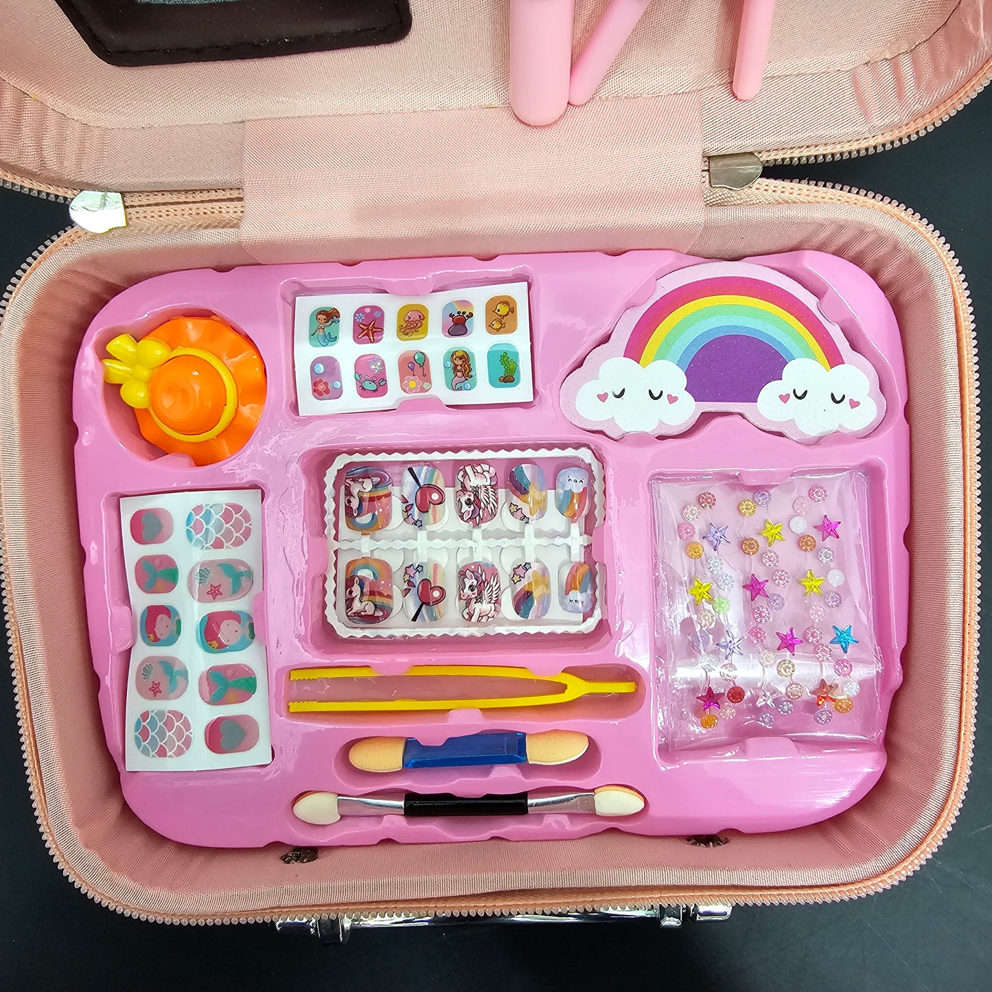 2-in-1 Makeup & Jewellery Set – Sparkle & Style in One!