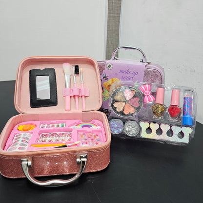 2-in-1 Makeup & Jewellery Set – Sparkle & Style in One!