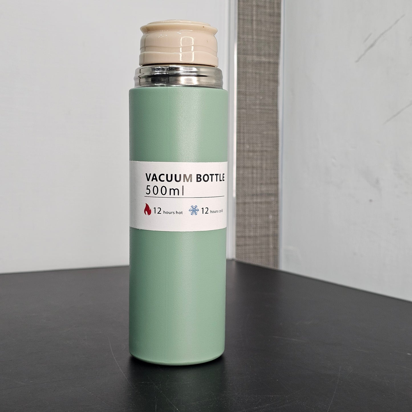500ml Hot & Cold Water Bottle with 3 Cups – Family Travel Set