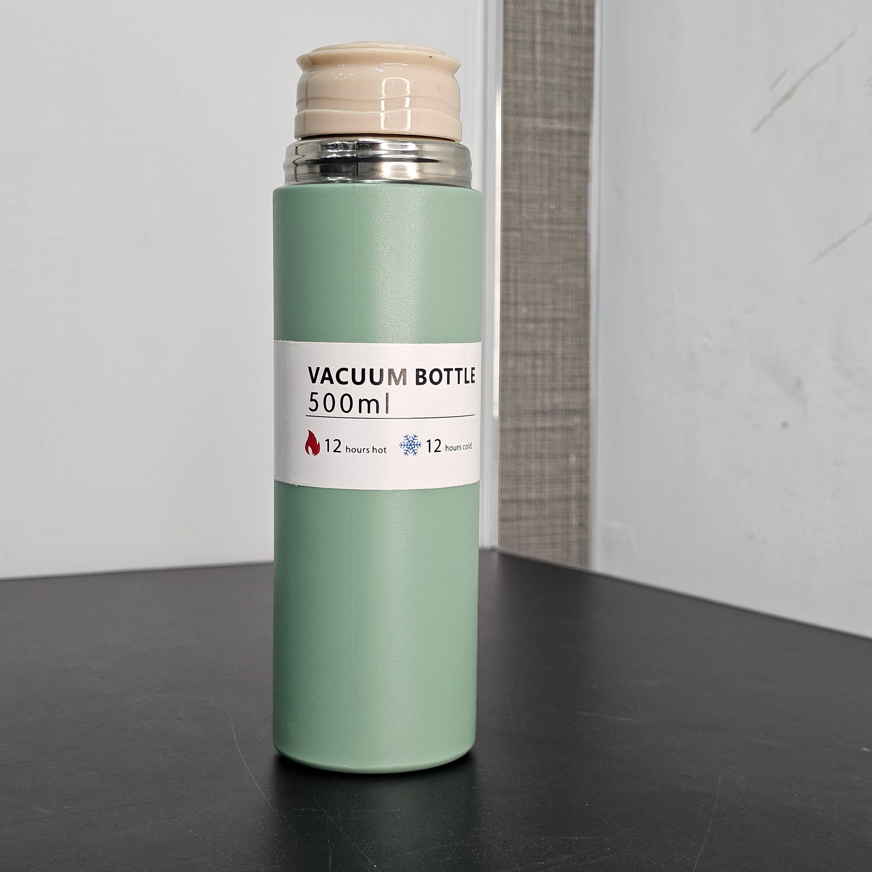 500ml Hot & Cold Water Bottle with 3 Cups – Family Travel Set